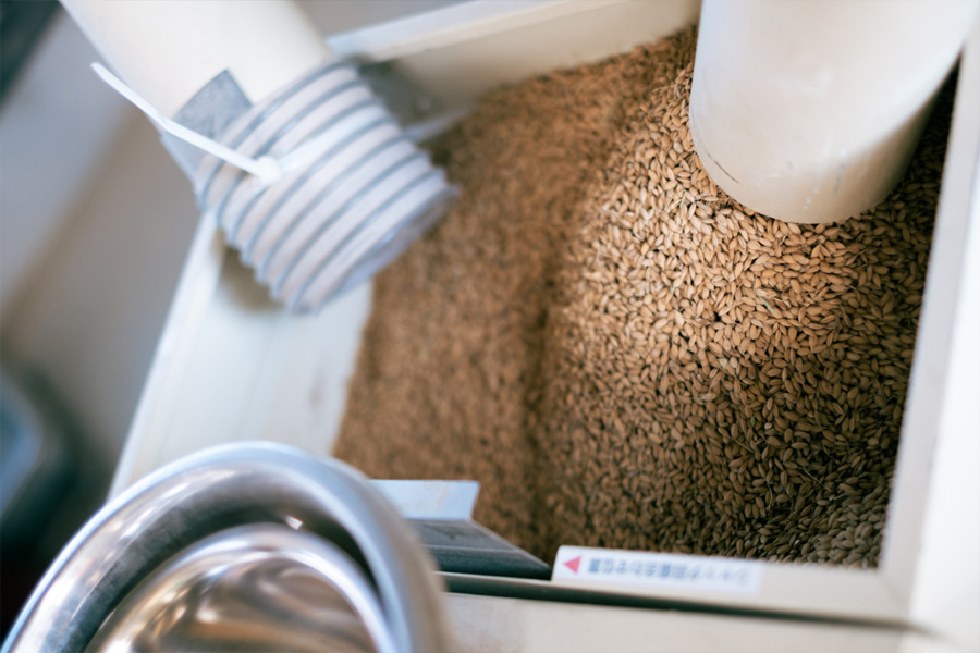 袋詰め作業の様子